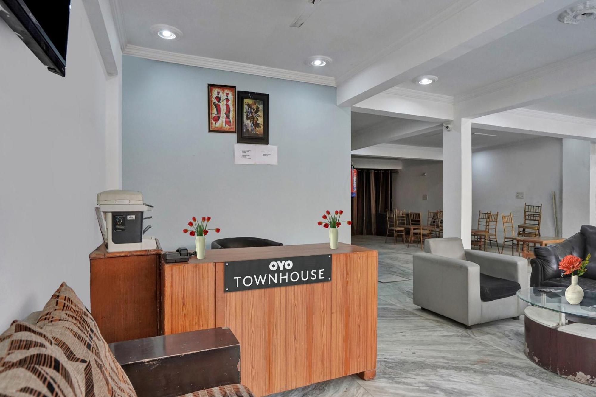 Collection O Samira Residency Near Botanic Garden Of Indian Republic Hotell Noida Exteriör bild